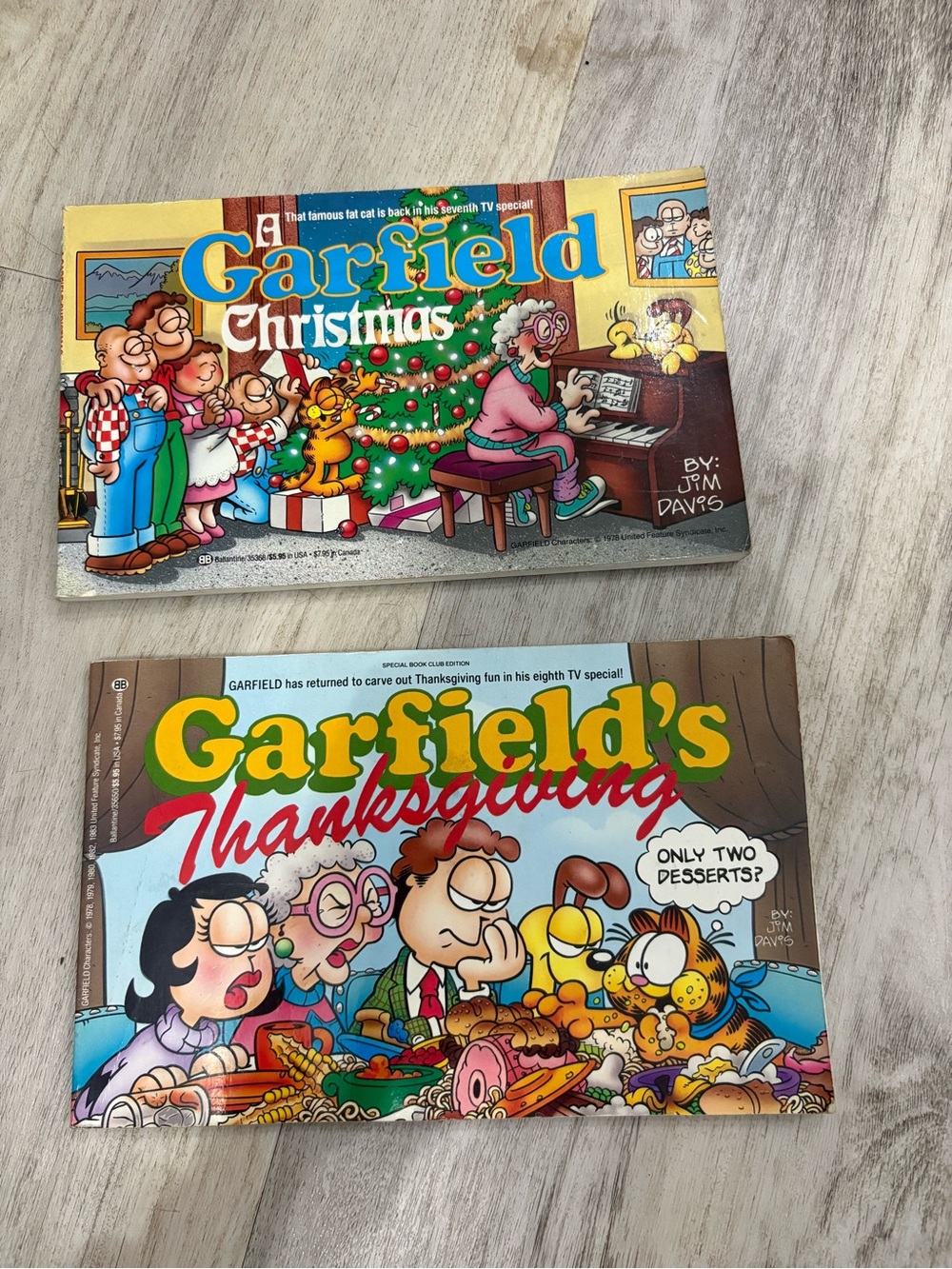 Vintage Garfield Books Christmas Thanksgiving Holiday Softcover Jim Davis